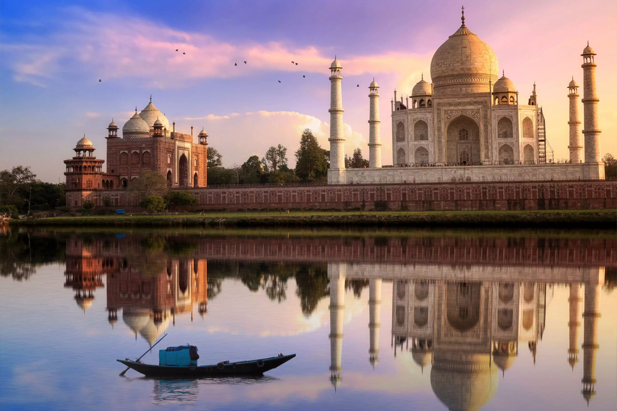 Unveiling Splendour: Exploring Taj Mahal Tour Packages